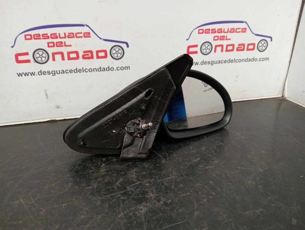 RETROVISOR DERECHO