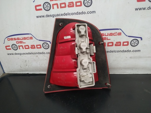 [215818] PILOTO TRASERO IZQUIERDO