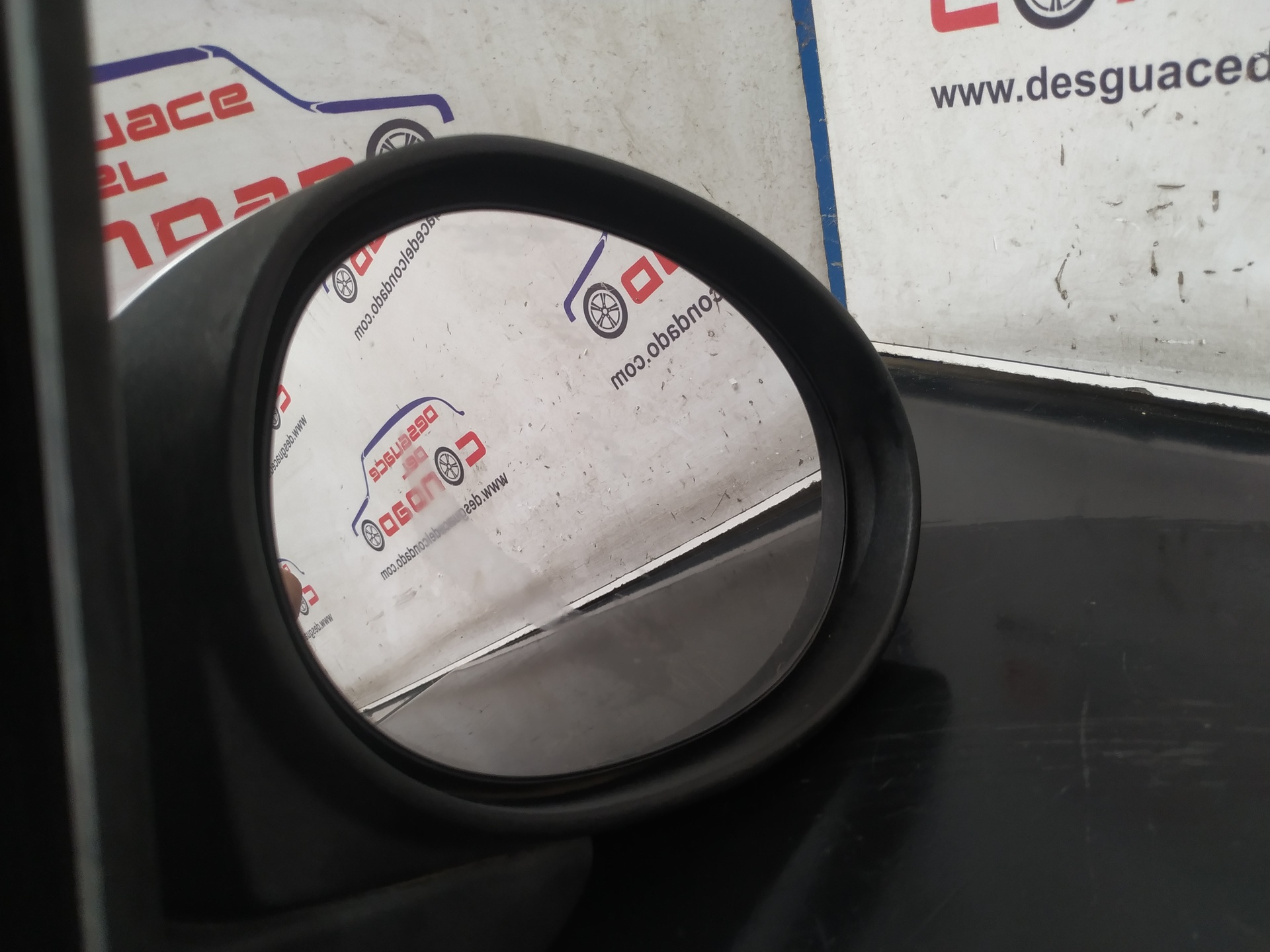 RETROVISOR DERECHO